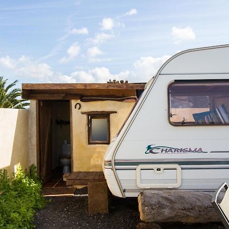 Caravan Apartment Tinajo Εξωτερικό φωτογραφία